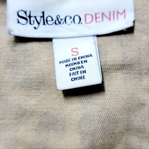 Women's Lepord Print Jean Jacket - Picture 2 of 4